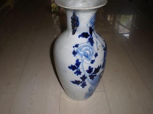 古董古玩收藏瓷器底款记字的清代青花花鸟花瓶一只