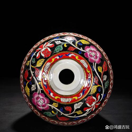 窑制珐琅彩描金绘鬼谷子下山纹梅瓶 高43厘米宽26厘米#古董古玩收藏